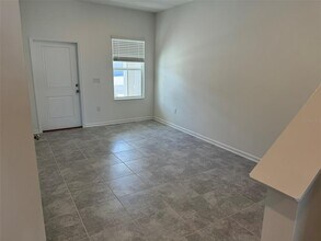 2469 Skyline Lp in Kissimmee, FL - Building Photo - Building Photo