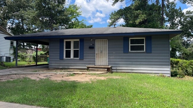 property at 6611 E Wakefield Dr
