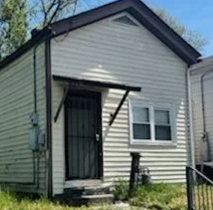 2813 S 5th St in Louisville, KY - Building Photo