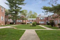 West End Gardens in North Plainfield, NJ - Building Photo - Building Photo