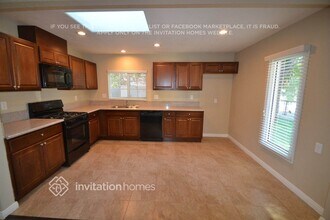 22054 Crespi St in Los Angeles, CA - Building Photo - Building Photo