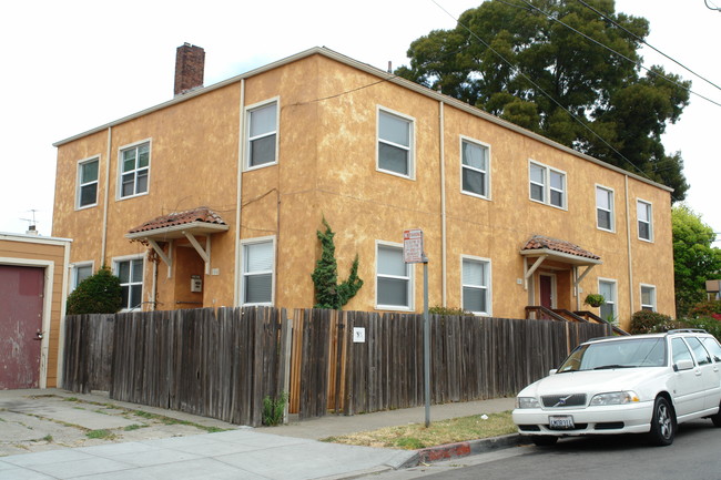 5201 West St in Oakland, CA - Building Photo - Building Photo