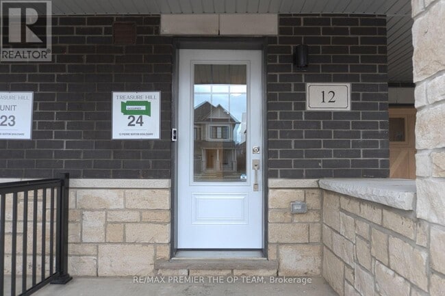 12 Pierre Berton Blvd in Vaughan, ON - Building Photo - Building Photo