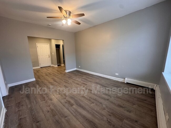 5647 W Washington Blvd in Chicago, IL - Building Photo - Building Photo