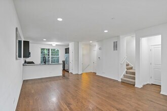 1527 E Arbor Ln in Arlington Heights, IL - Building Photo - Building Photo