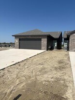 4905 N Vassar Ave in Wichita, KS - Building Photo