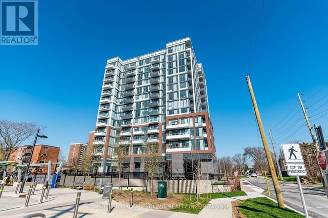 2088 James St in Burlington, ON - Building Photo - Building Photo