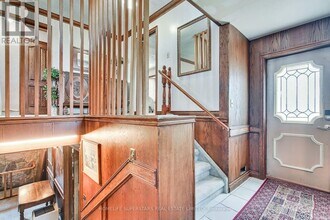 56 Seabreeze Crescent in Hamilton, ON - Building Photo - Building Photo