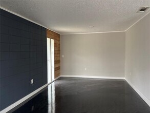 1970 Debbie St in Sarasota, FL - Building Photo - Building Photo