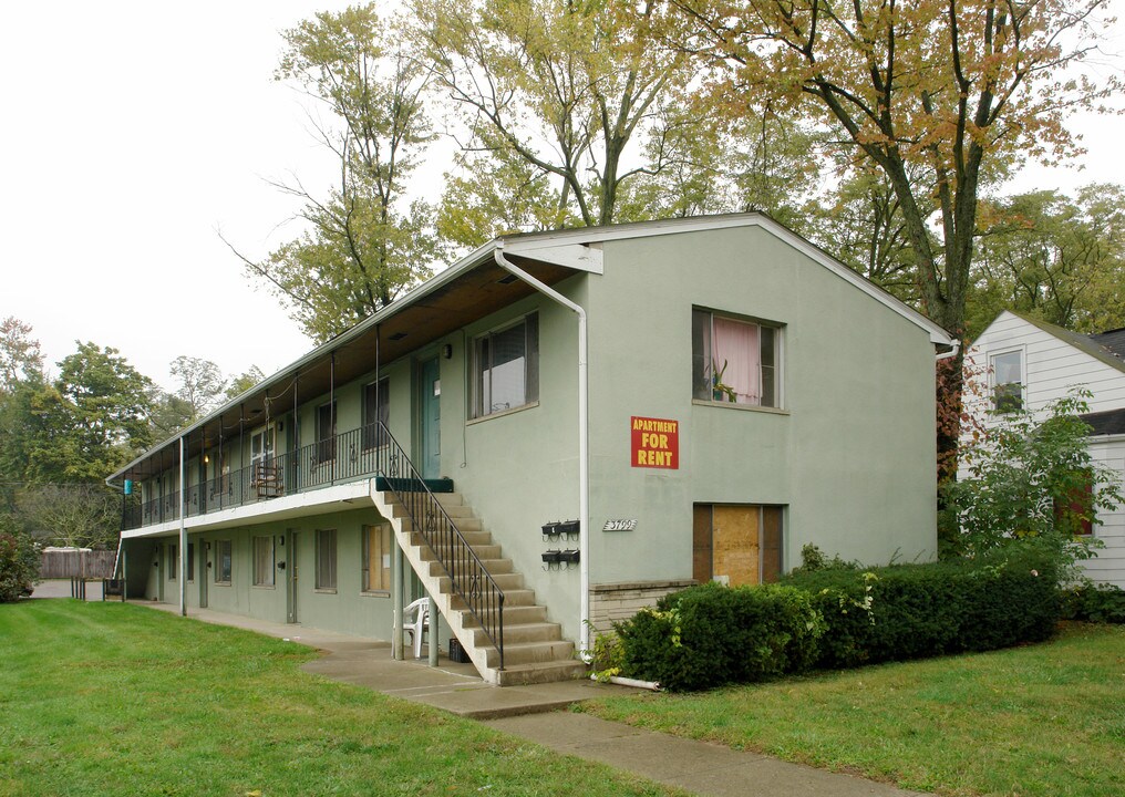 3799 Cleveland Ave in Columbus, OH - Foto de edificio