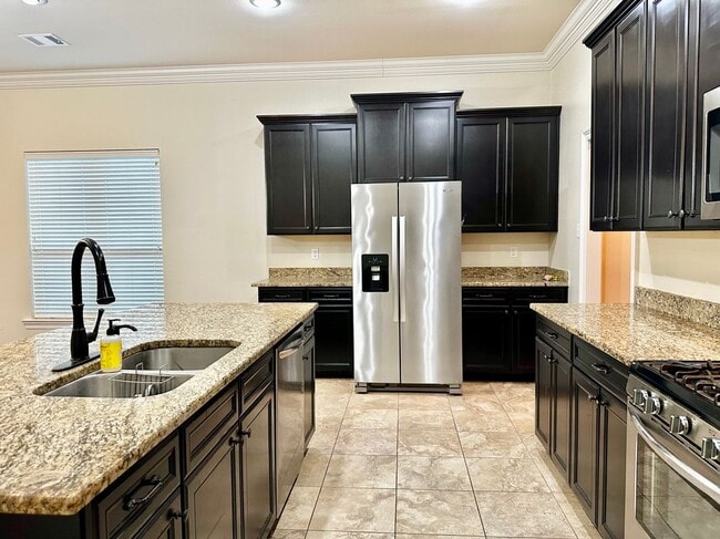 18176 Old Reserve Dr in Prairieville, LA - Building Photo - Building Photo