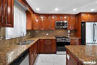 7151 Hamlin Ave in Lincolnwood, IL - Building Photo - Building Photo