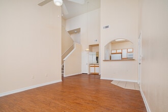 Hill Country Villas in San Antonio, TX - Foto de edificio - Building Photo