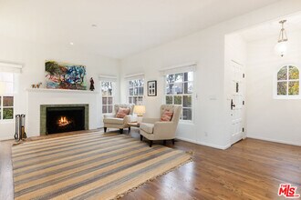 2316 Washington Ave in Santa Monica, CA - Building Photo - Building Photo