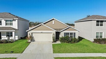 13377 Mylion Wy in Spring Hill, FL - Building Photo