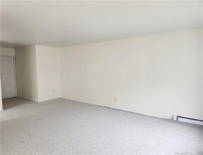 50 Aiken St in Norwalk, CT - Building Photo - Building Photo
