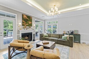 Middletown Brooke Apartments in Middletown, CT - Building Photo