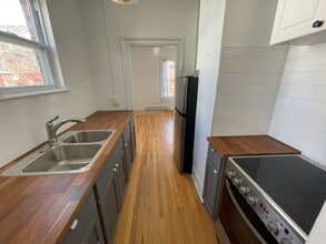 114 Carmarthen St in Saint John, NB - Building Photo - Building Photo