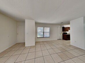 3071 Willow Bend Blvd in Orlando, FL - Building Photo - Building Photo