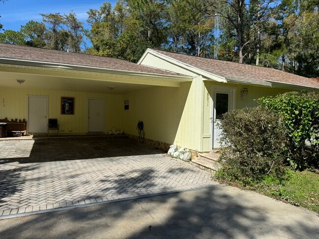 property at 8071 W Homosassa Trail