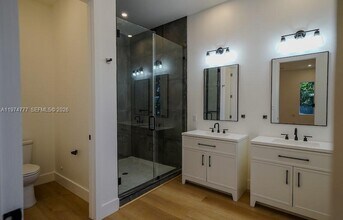 112 NW 24th Ct in Miami, FL - Building Photo - Building Photo