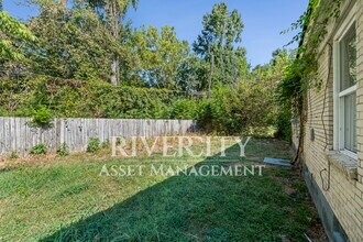 1157 W Lexington Cir in Memphis, TN - Building Photo - Building Photo