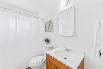 16510 Purche Ave in Torrance, CA - Foto de edificio - Building Photo