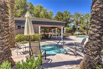 801 Dana Hills Ct in Las Vegas, NV - Building Photo - Building Photo