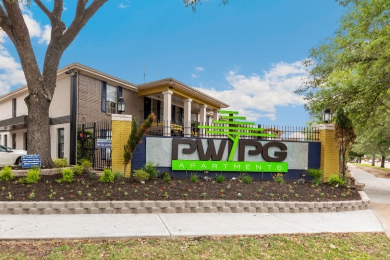 Parkway And Parkgreen On Bellaire in Houston, TX - Foto de edificio