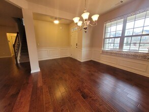 1207 Silvercrest Ct SW in Powder Springs, GA - Building Photo - Building Photo