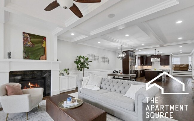 property at 1324 W Grand Ave