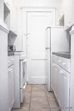 121 Park Dr in Boston, MA - Building Photo - Building Photo