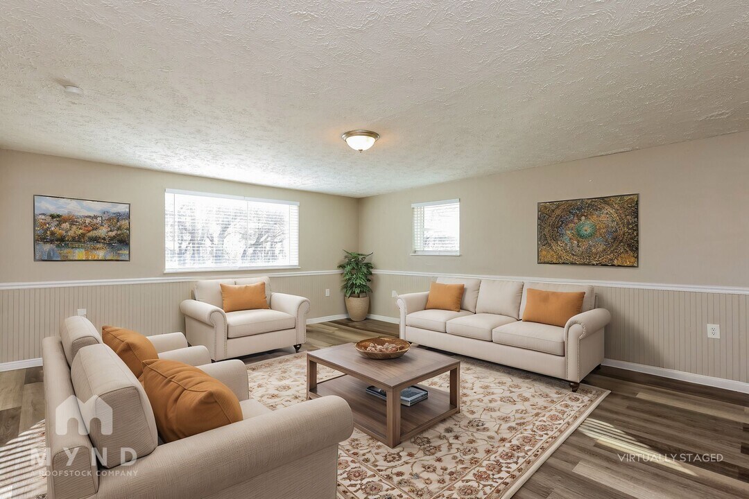 14438 S 1690 W in Riverton, UT - Building Photo