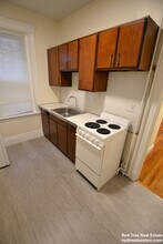 27 Park Dr in Boston, MA - Building Photo - Building Photo