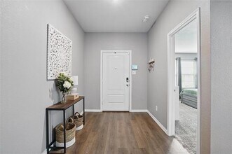 908 Euston St in Denton, TX - Building Photo - Building Photo