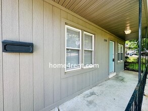1205 N 39th St in Kansas City, KS - Building Photo - Building Photo