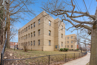 Savoy Court in Washington, DC - Foto de edificio - Primary Photo