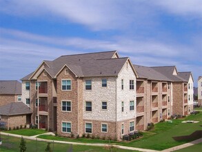 Prairie Ranch Apartment Homes in Grand Prairie, TX - Building Photo - Building Photo