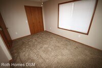 1725 North Ave photo'