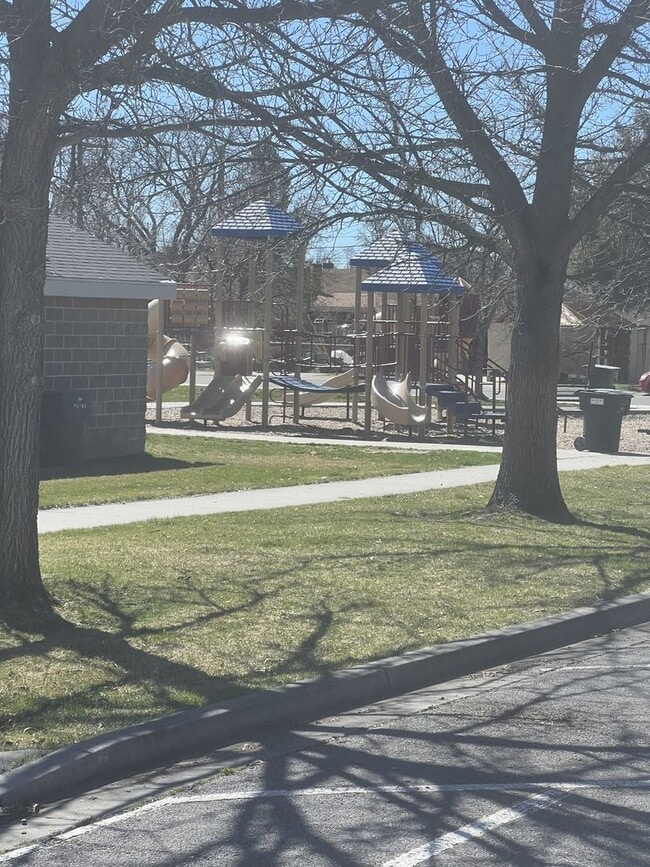 80 S 900 E St in Provo, UT - Building Photo - Building Photo