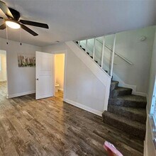 222 W Woodin Blvd in Dallas, TX - Building Photo - Building Photo