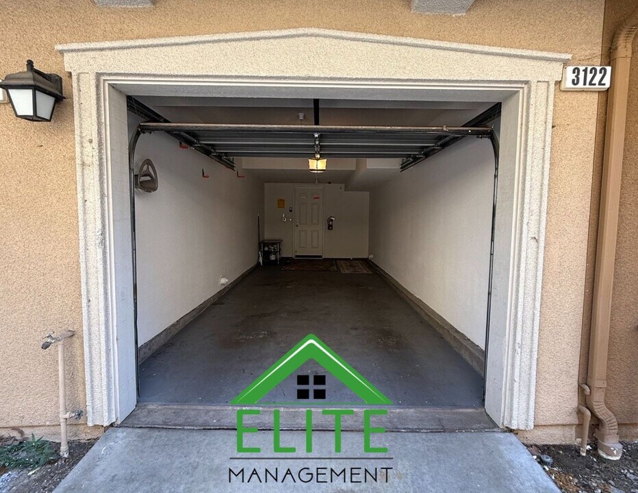 3122 St Florian Way in San Jose, CA - Building Photo