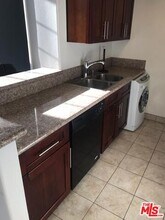 1652 Colby Ave-Unit -102 in Los Angeles, CA - Building Photo - Building Photo