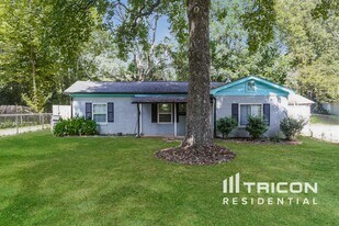 4223 Dinglewood Ave in Charlotte, NC - Building Photo