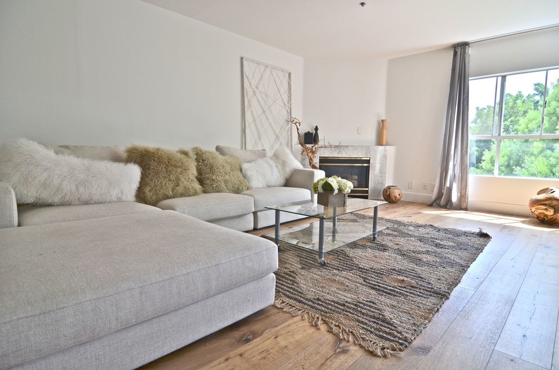 884 Palm Ave-Unit -furnished in West Hollywood, CA - Foto de edificio