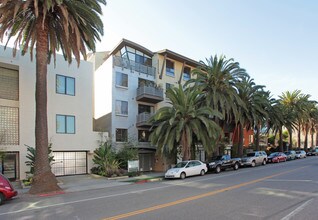 PR SM San Remo LLC in Santa Monica, CA - Building Photo - Building Photo