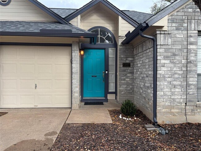 8402 Priest River Dr in Round Rock, TX - Foto de edificio - Building Photo