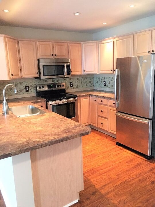 2765 N Forest Rd in Getzville, NY - Building Photo