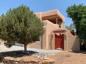 12609 Sandia Ridge Pl NE in Albuquerque, NM - Building Photo - Building Photo