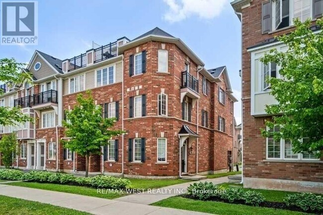 property at 2614-2614 Dashwood Dr